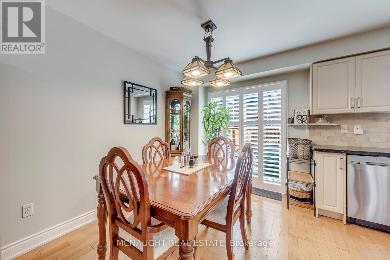 3 SPRINGSIDE WAY - 13