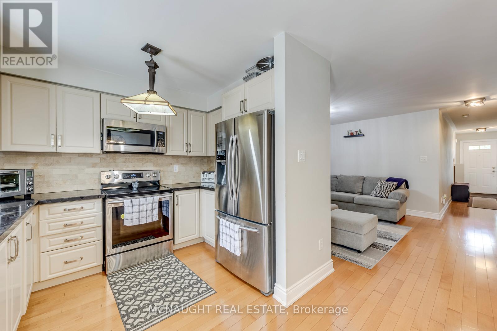 3 SPRINGSIDE WAY - 18