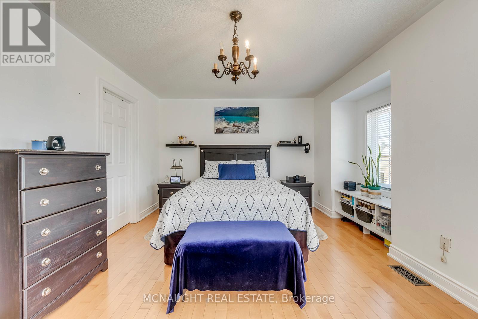 3 SPRINGSIDE WAY - 24