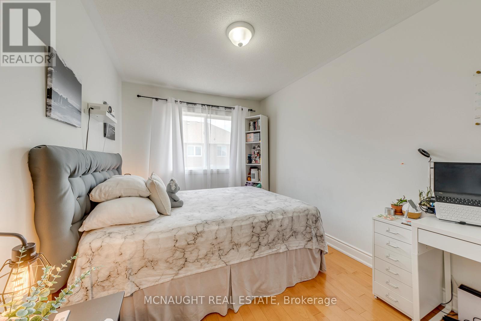 3 SPRINGSIDE WAY - 28