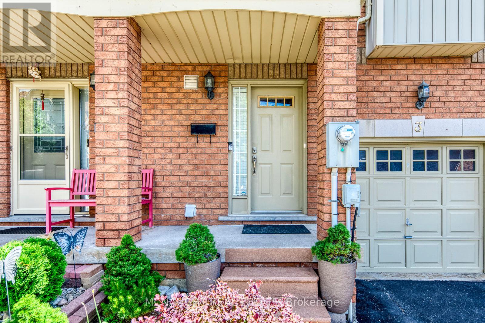 3 SPRINGSIDE WAY - 3