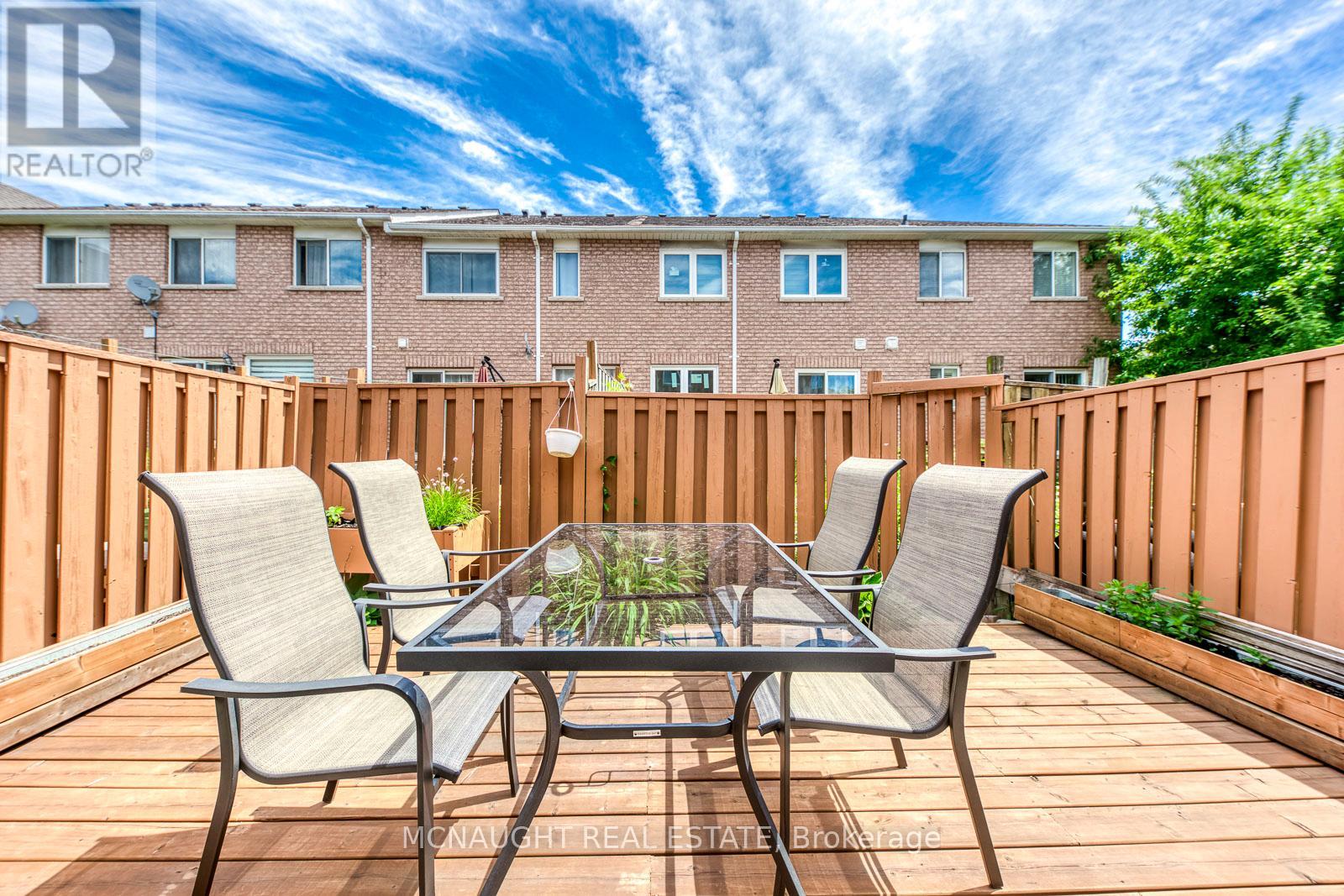 3 SPRINGSIDE WAY - 39