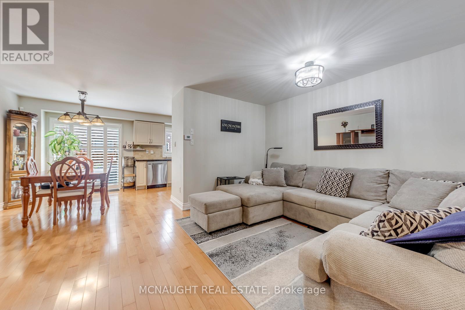 3 SPRINGSIDE WAY - 7