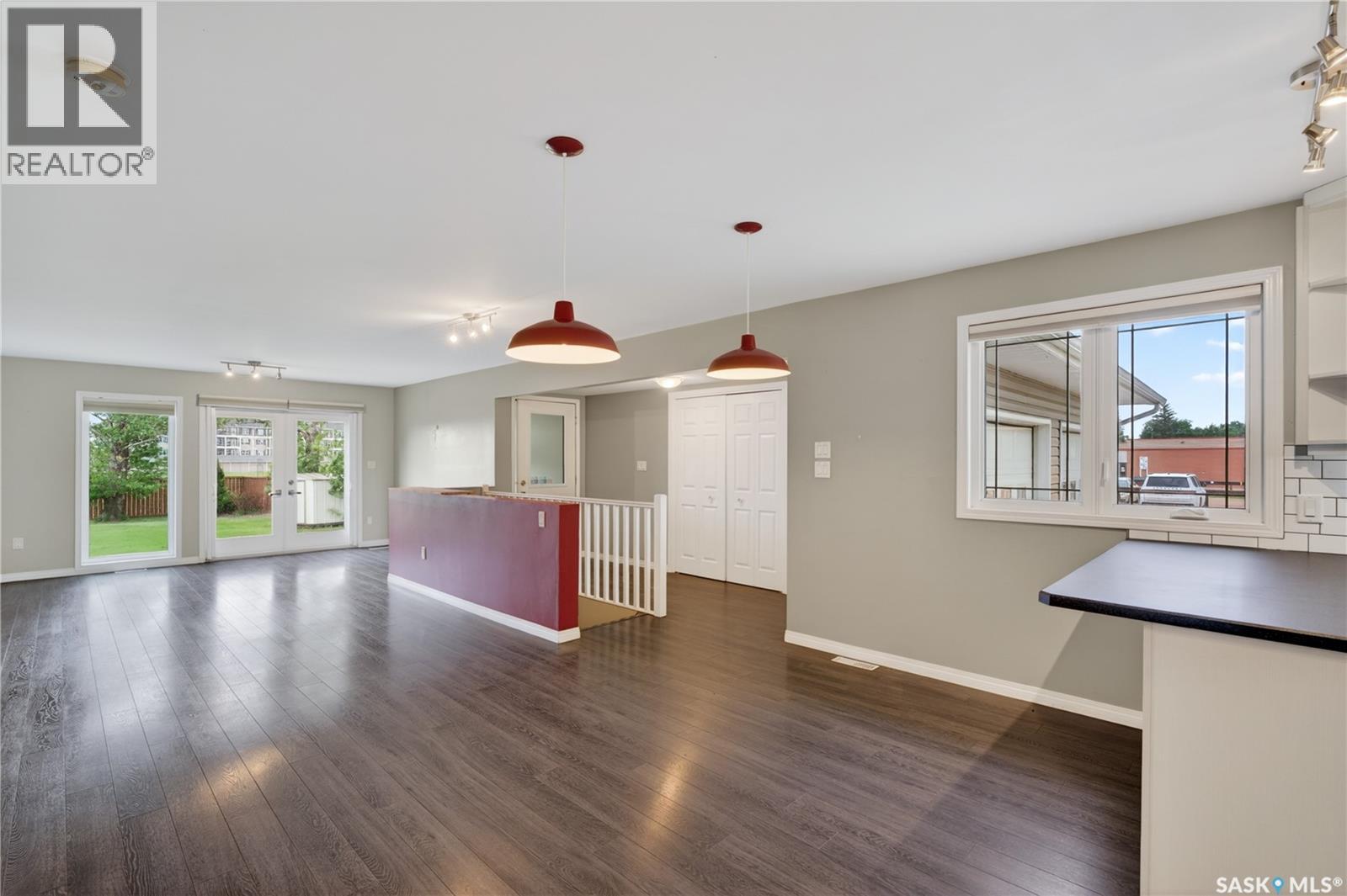 520 Caribou CRESCENT — photo 10