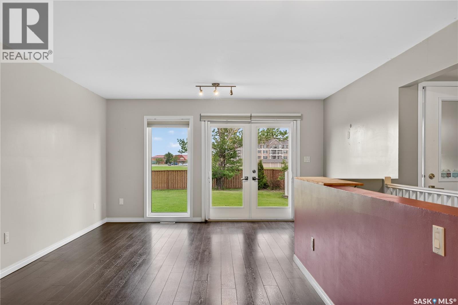 520 Caribou CRESCENT — photo 11