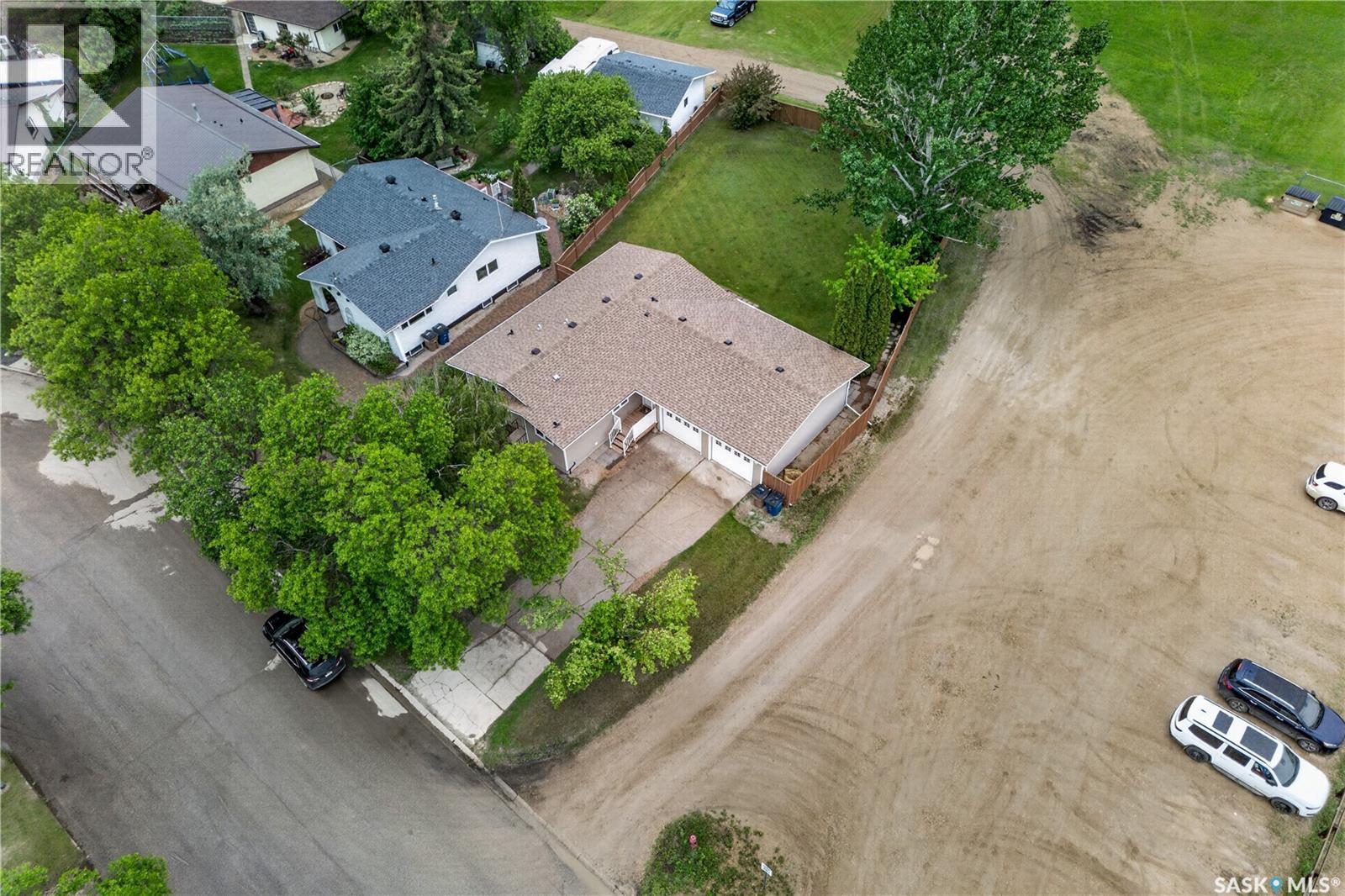 520 Caribou CRESCENT — photo 44
