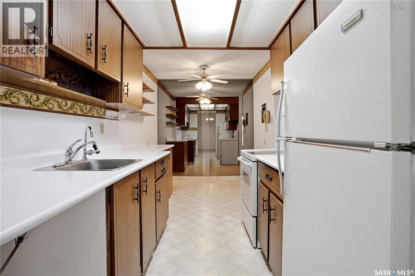 507 4615 RAE STREET - photo 3