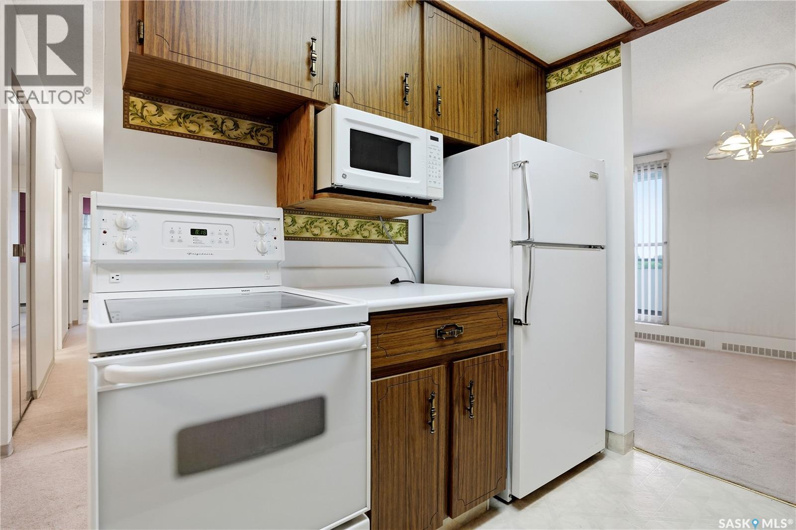 507 4615 RAE STREET — photo 8