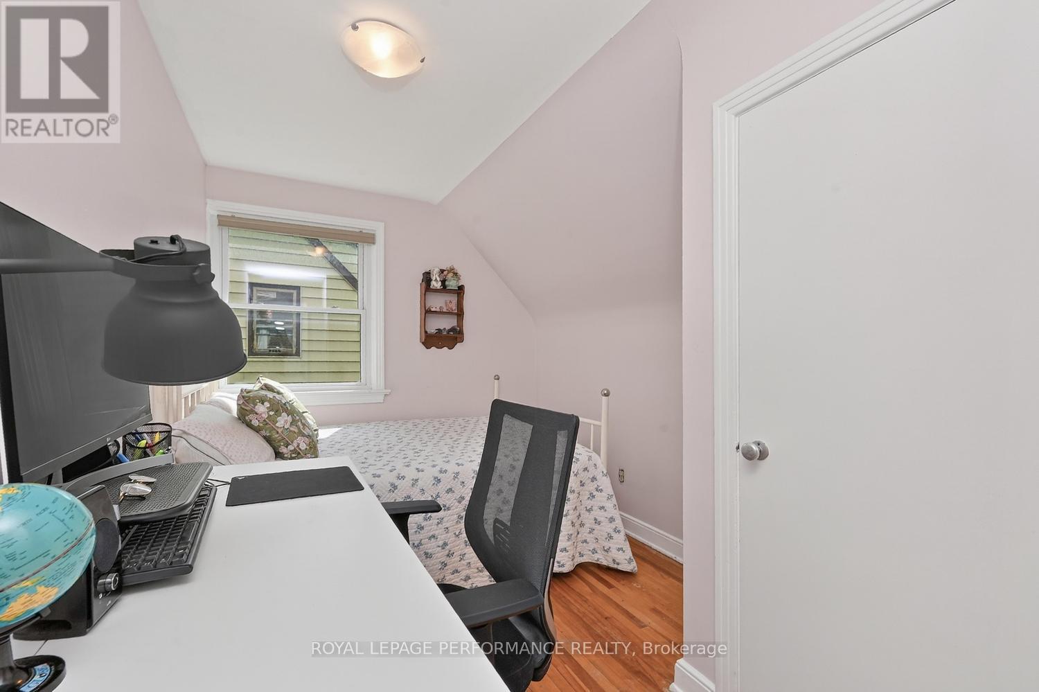 4 Bed, 2 Bath House for Sale in Ottawa – 140 BEGONIA AVENUE, Ottawa – MLS# X13434744 - Image 23