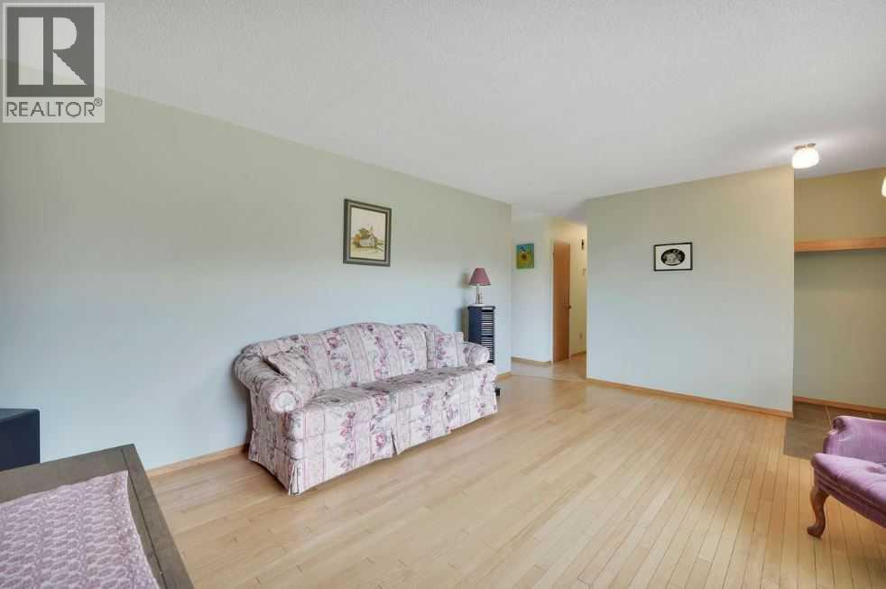 2 Mitchell Avenue — photo 6