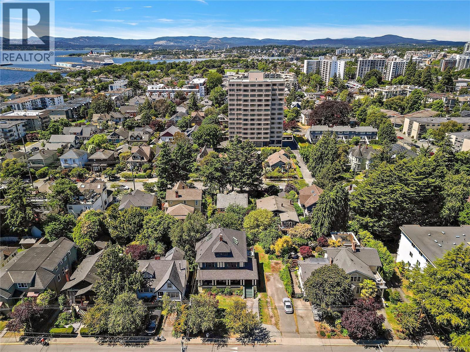  132 Government Street South, Victoria