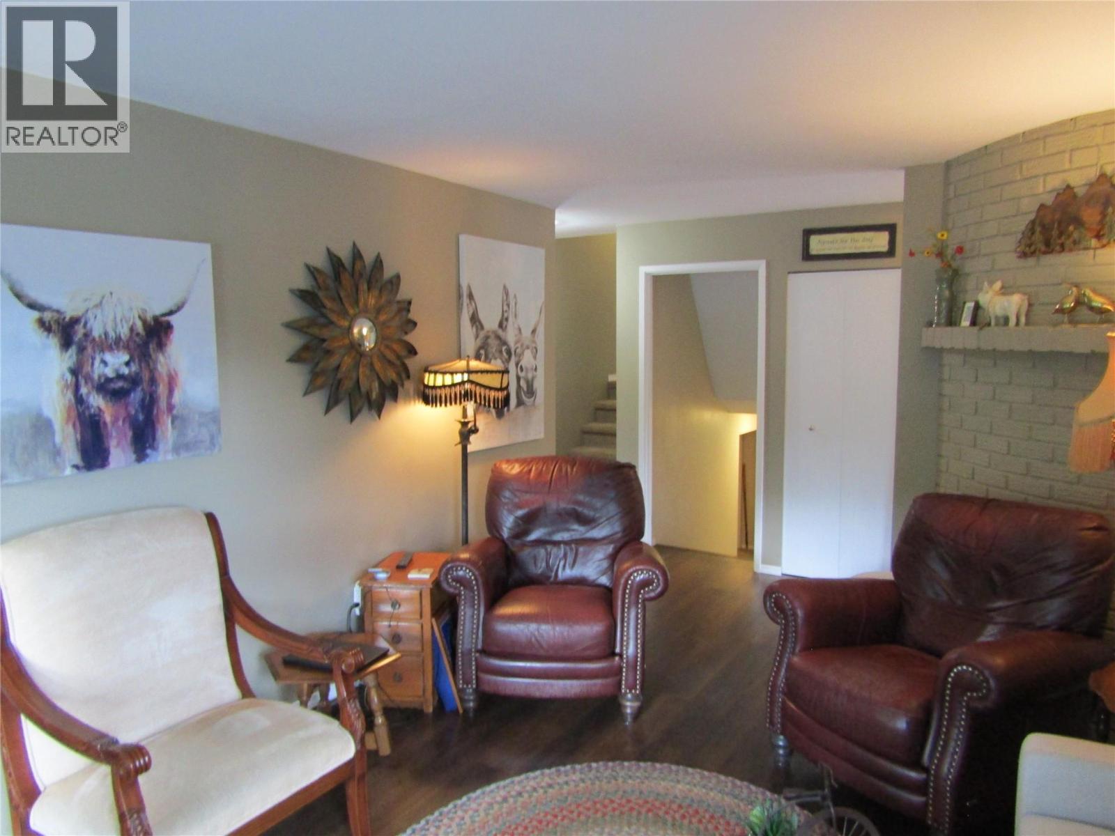884 Strathmore Avenue - 17