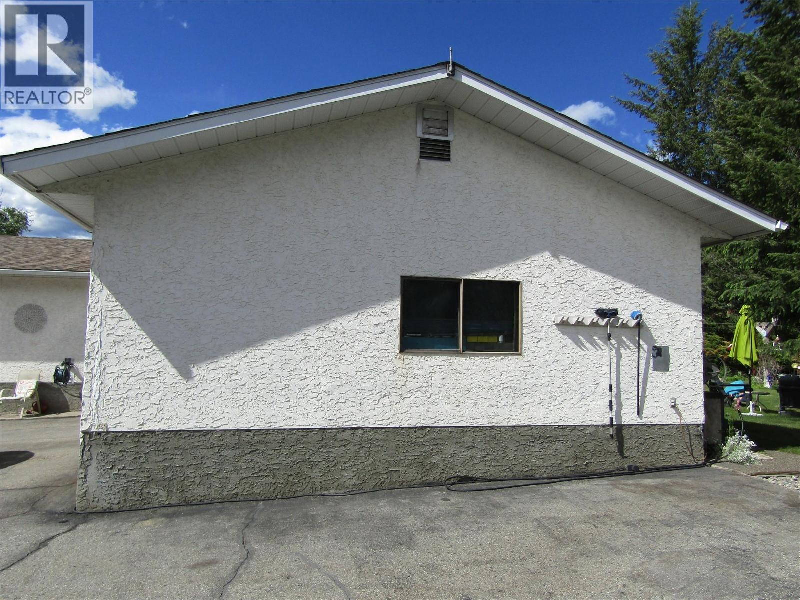 884 Strathmore Avenue - 8