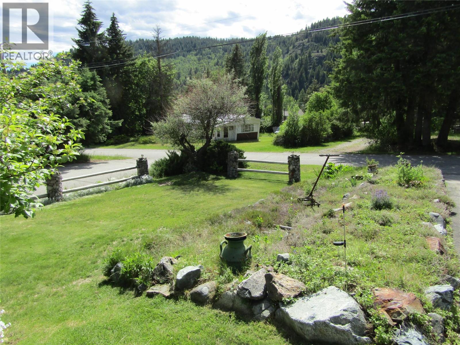 884 Strathmore Avenue - 9