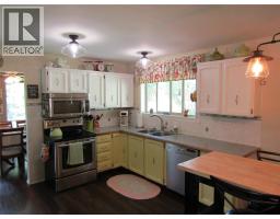 Dining room - 884 Strathmore Avenue, Greenwood, BC V0H1J0 Photo 12