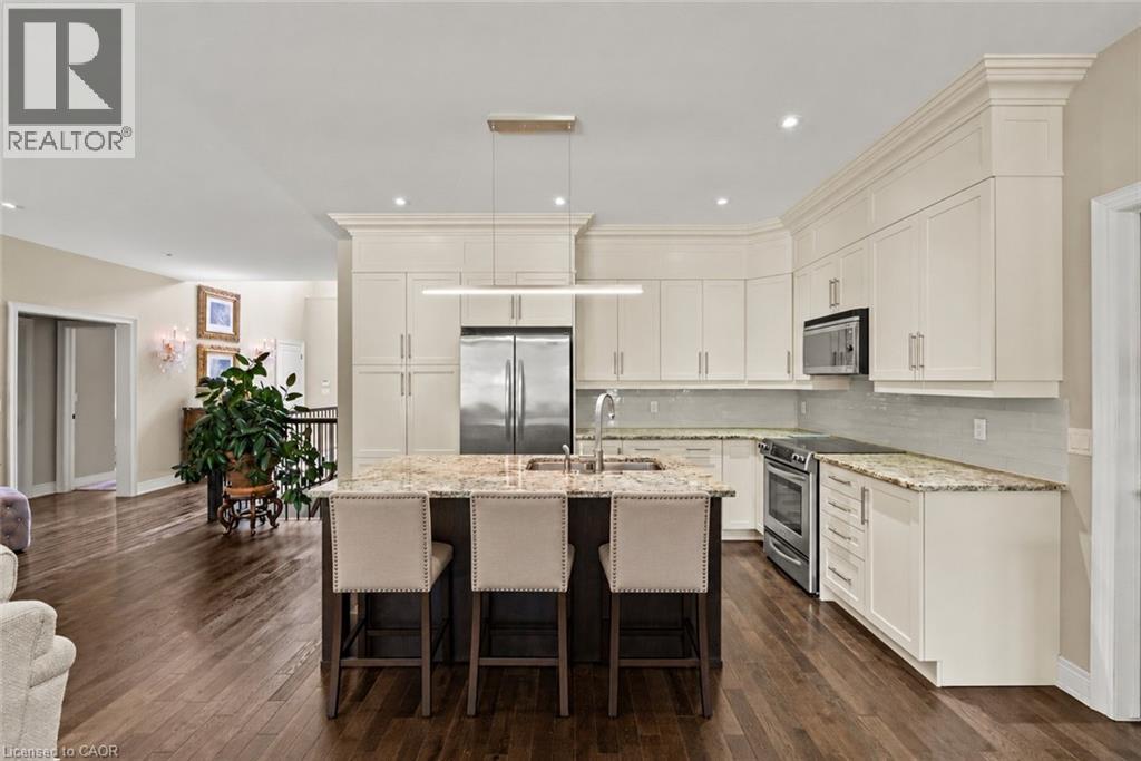 8 CAMPBELL Street - 11
