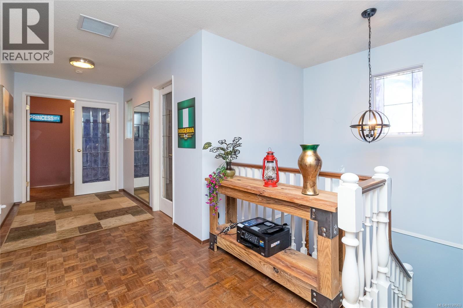 1364 Kingsview Rd - 39