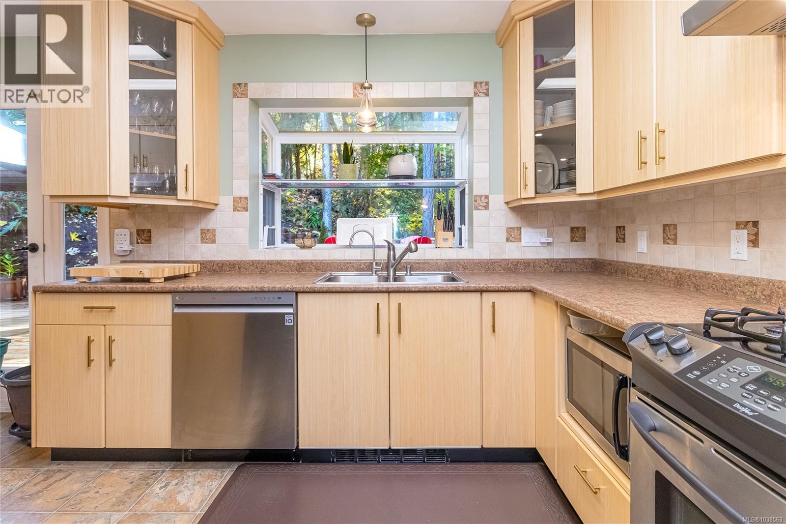 1364 Kingsview Rd - 31