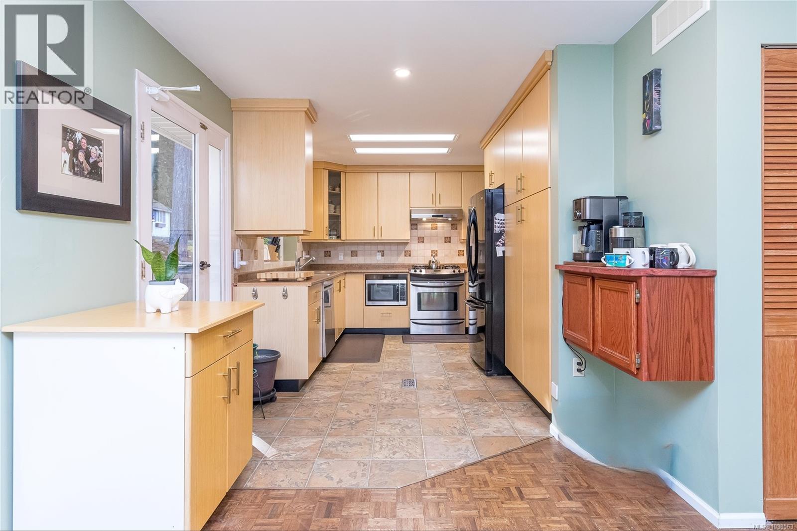 1364 Kingsview Rd - 29