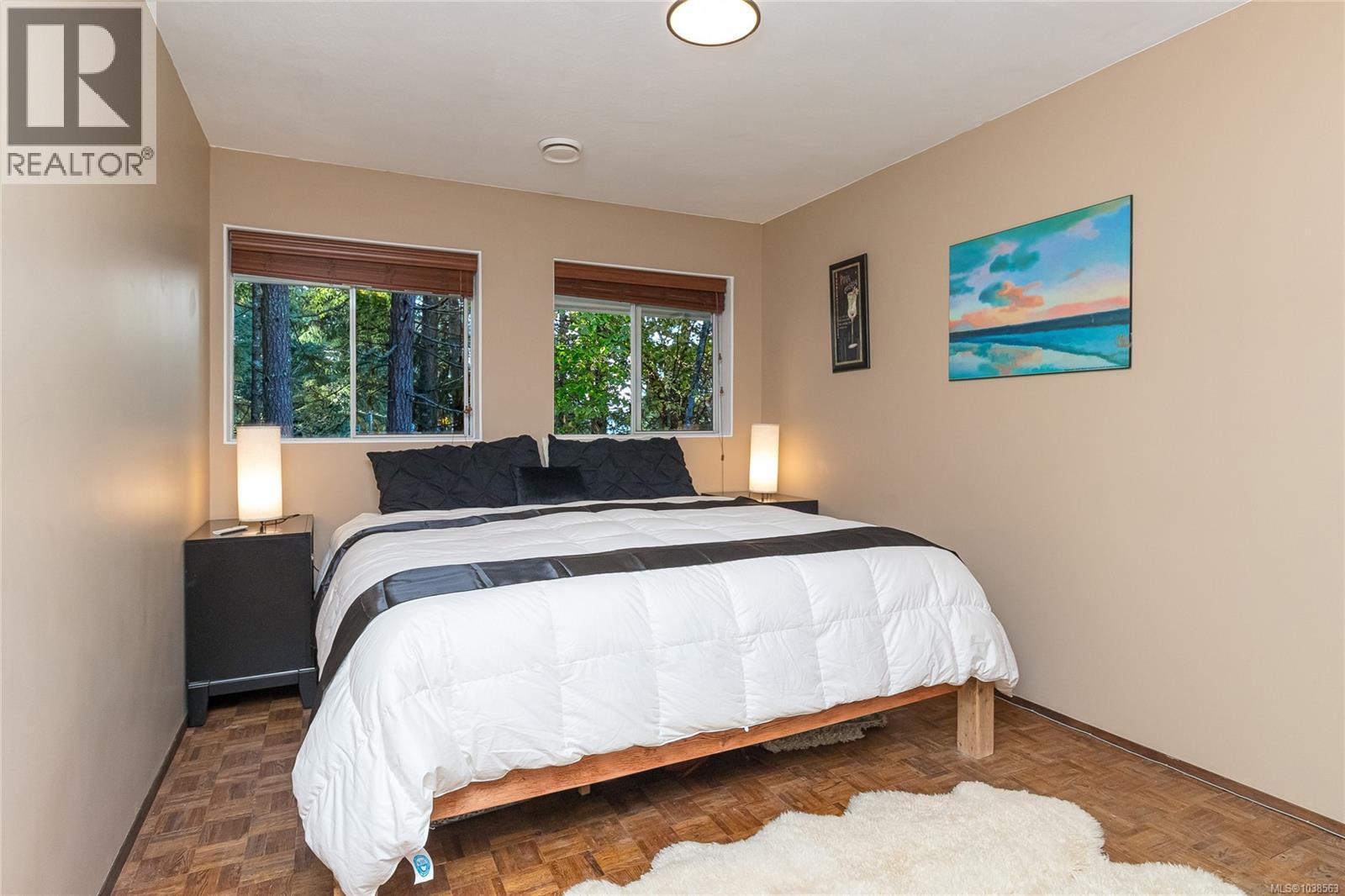 1364 Kingsview Rd - 43