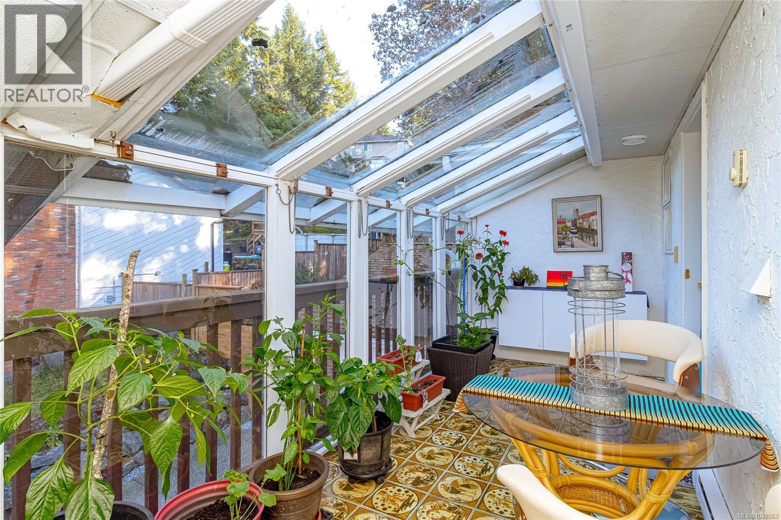 1364 Kingsview Rd - 36