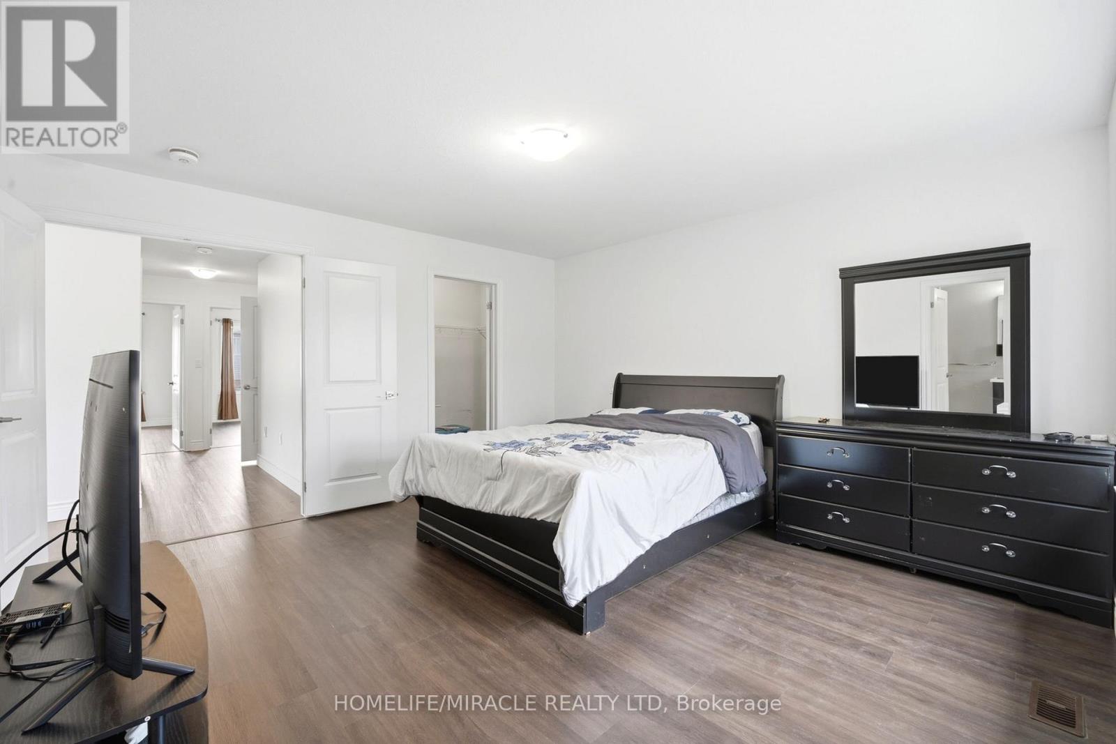 #49 1890 RYMAL ROAD E - 20