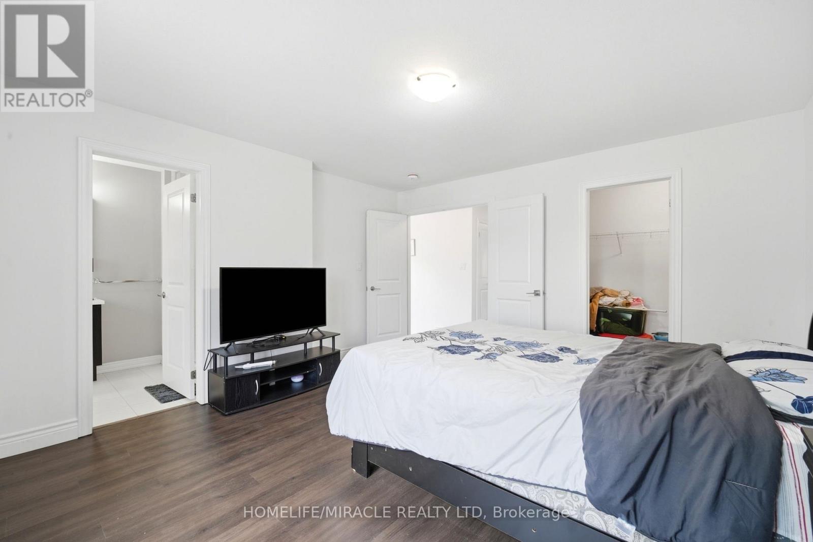 #49 1890 RYMAL ROAD E - 22