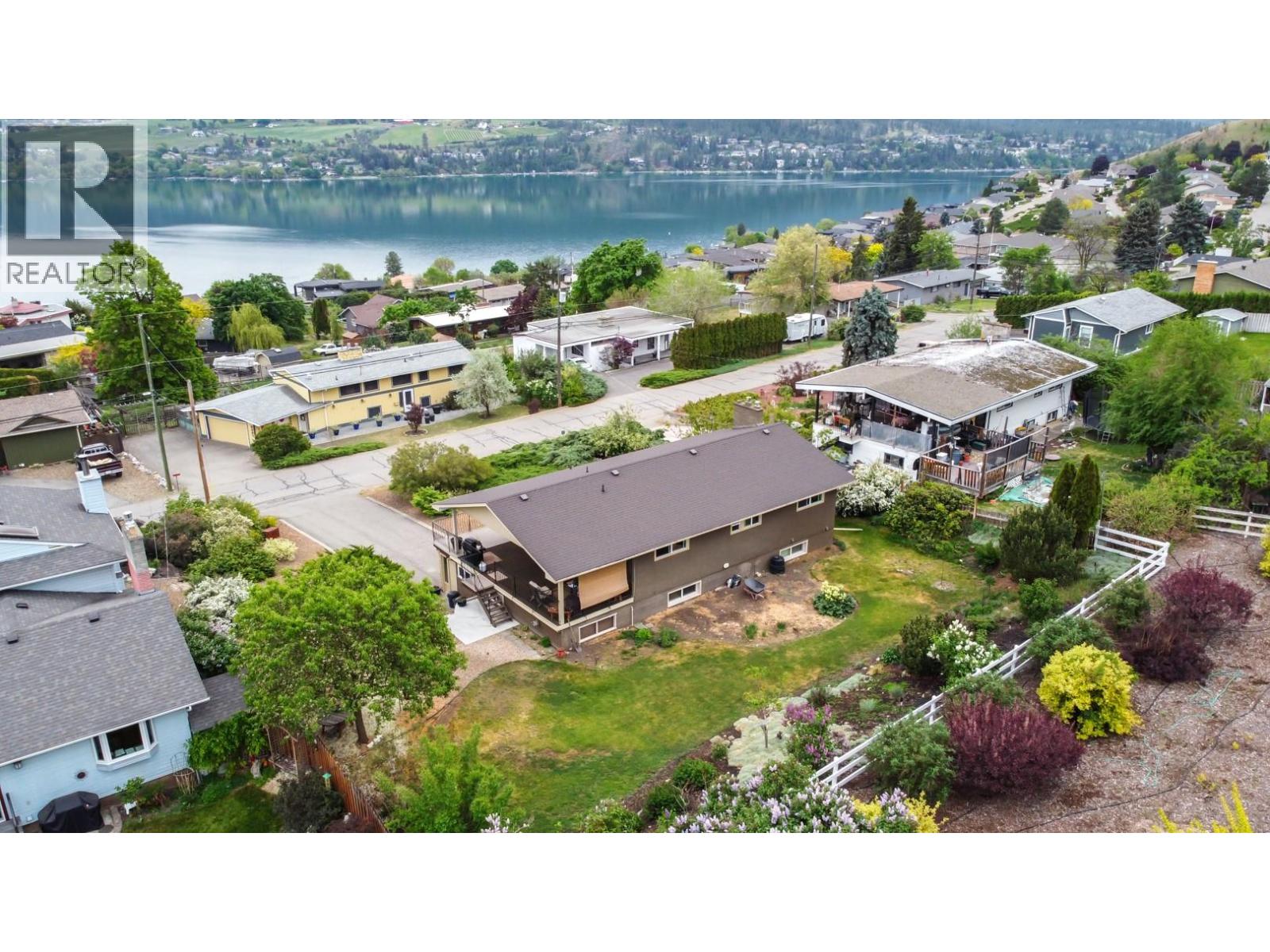 8308 Kalview Drive, Coldstream