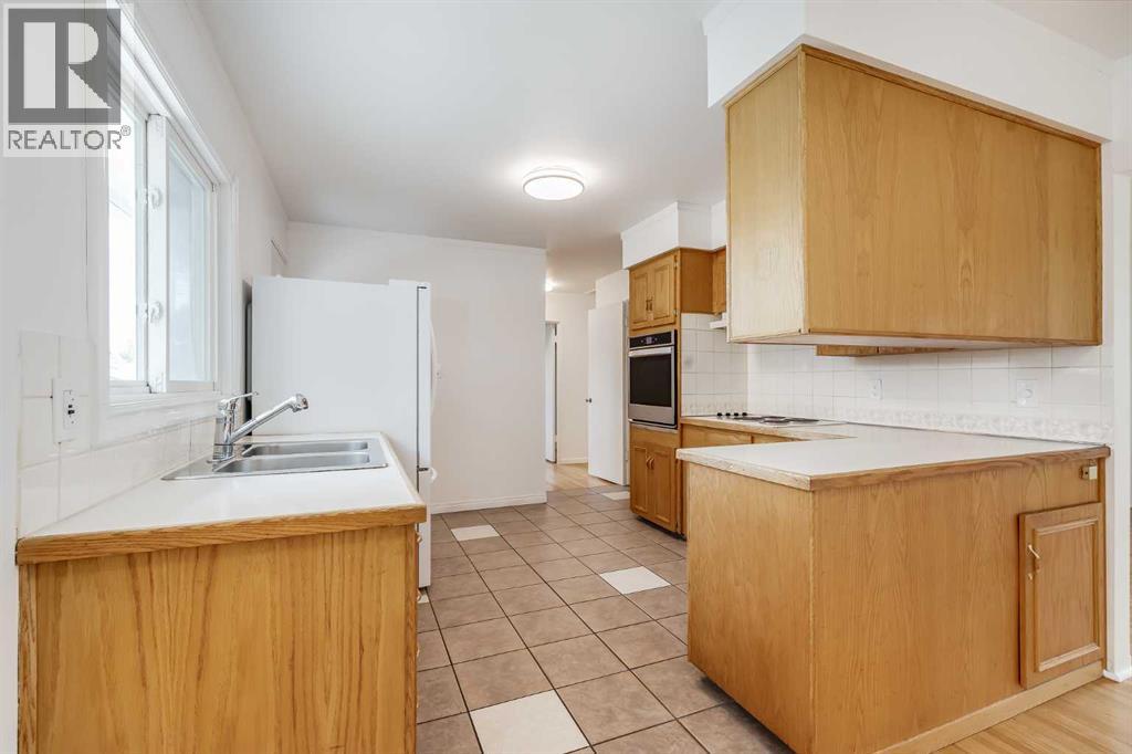 132 Haysboro Crescent SW — photo 12