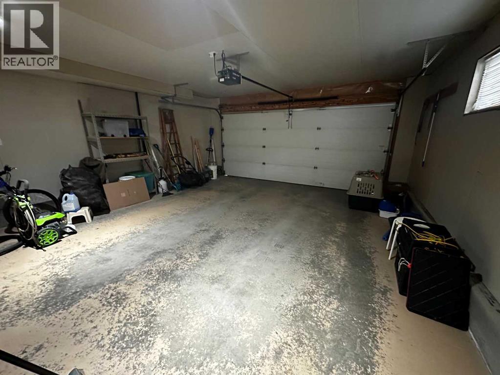 252 Red Crow Boulevard W — photo 22