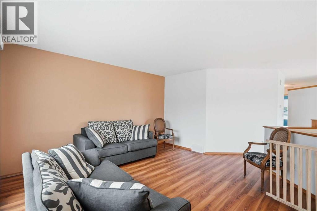 324 Mt Aberdeen Close SE - photo 5