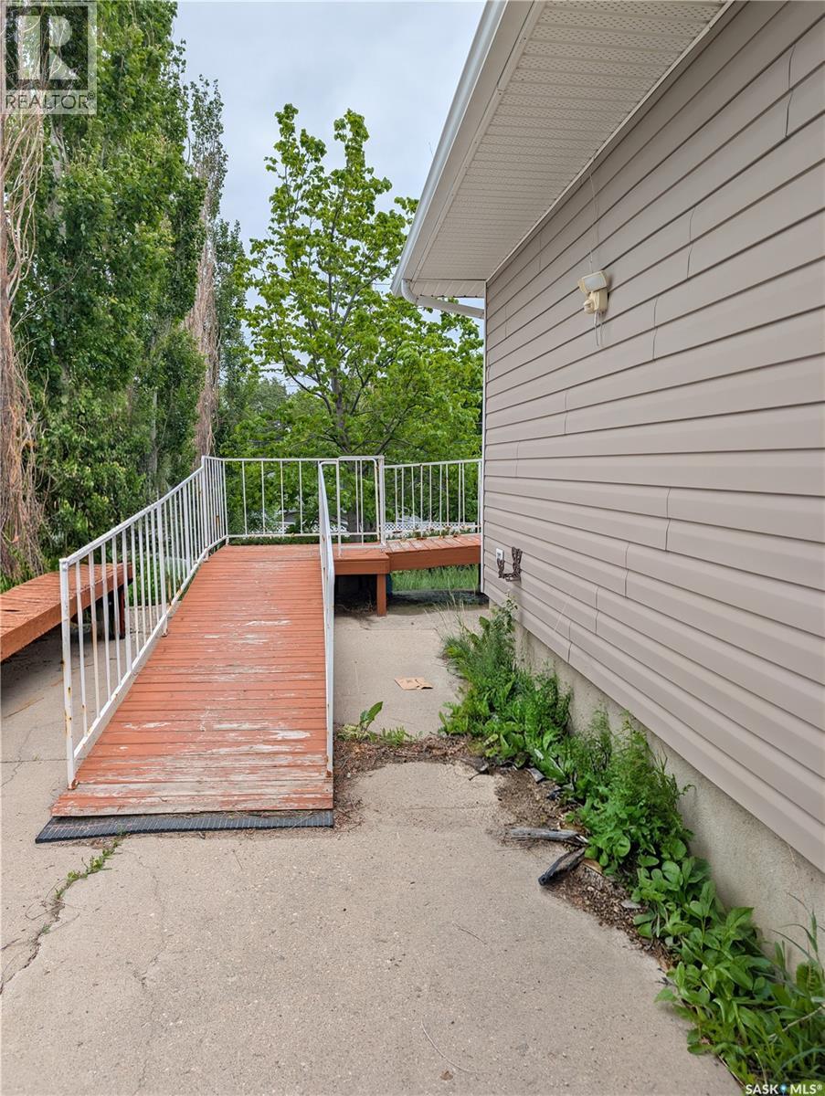 350 Begg STREET W — photo 13