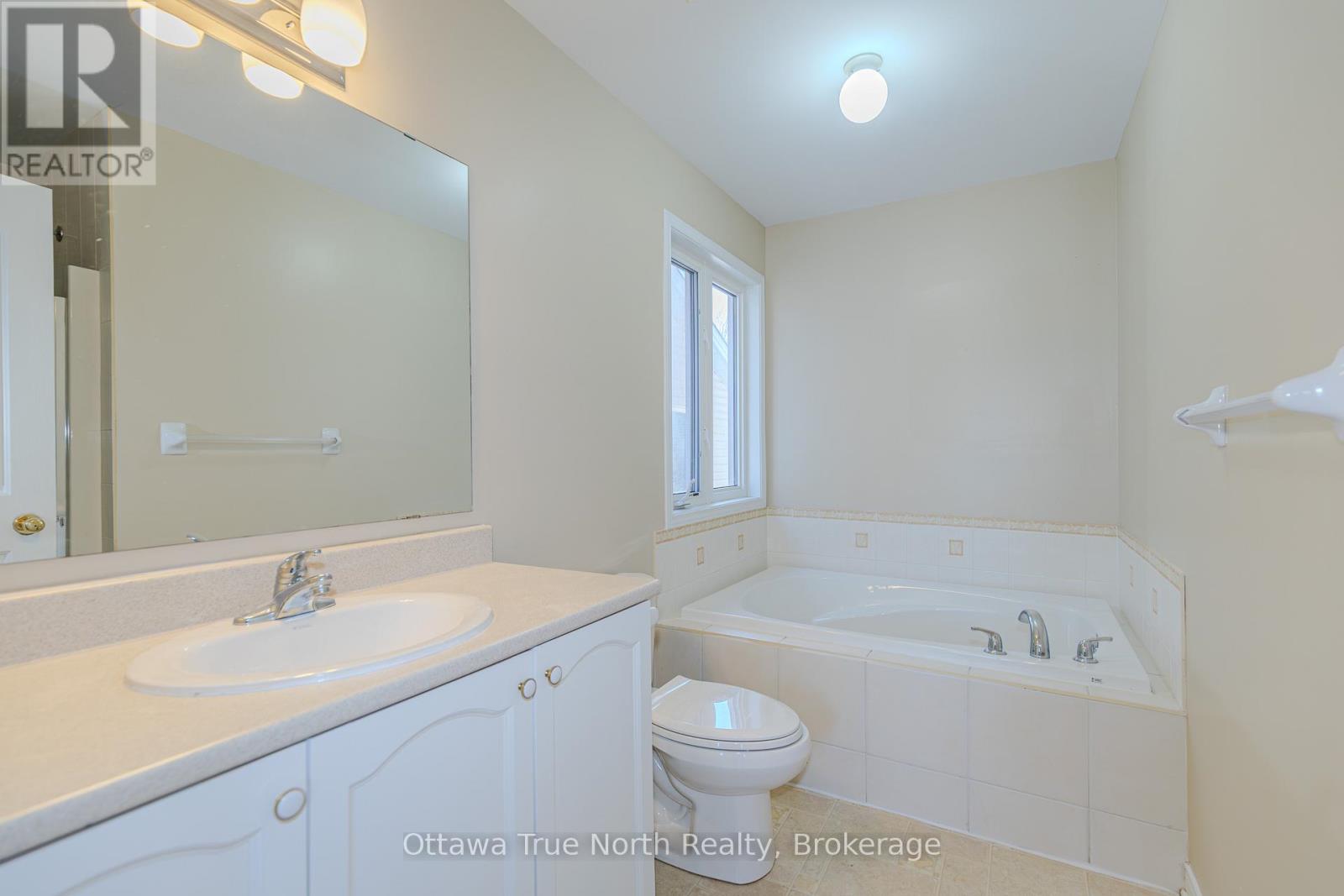 110 MACARA CRESCENT - 15