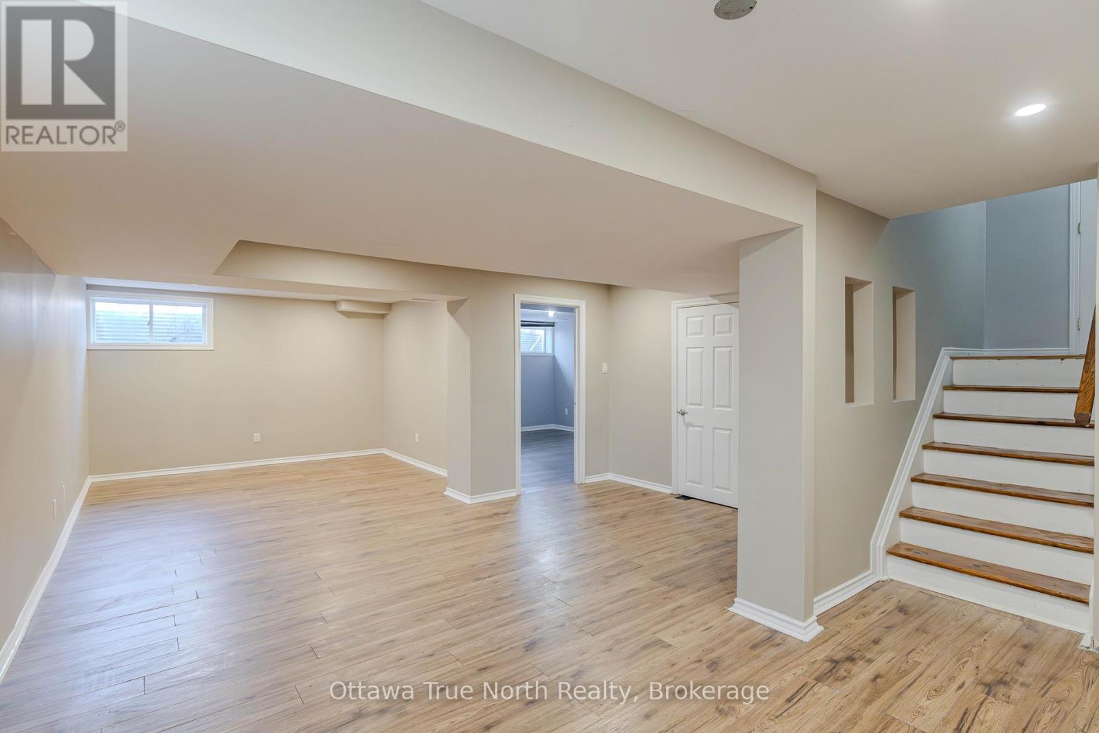110 MACARA CRESCENT - 16