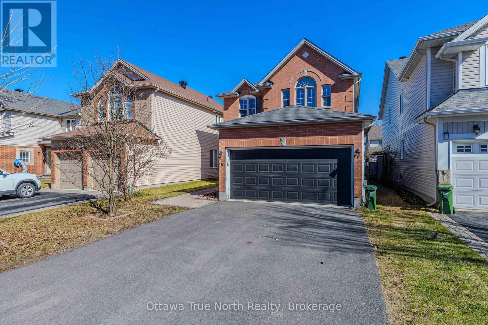 110 MACARA CRESCENT - 2