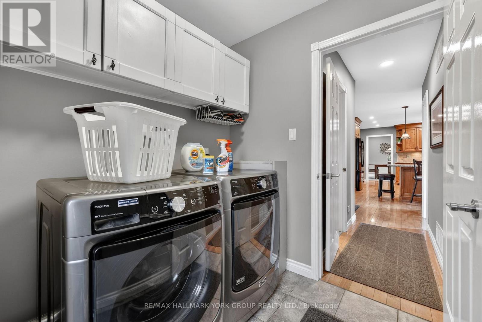 8 GRANT COURT - 23