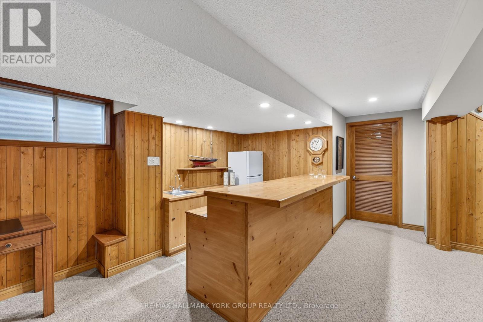 8 GRANT COURT - 38