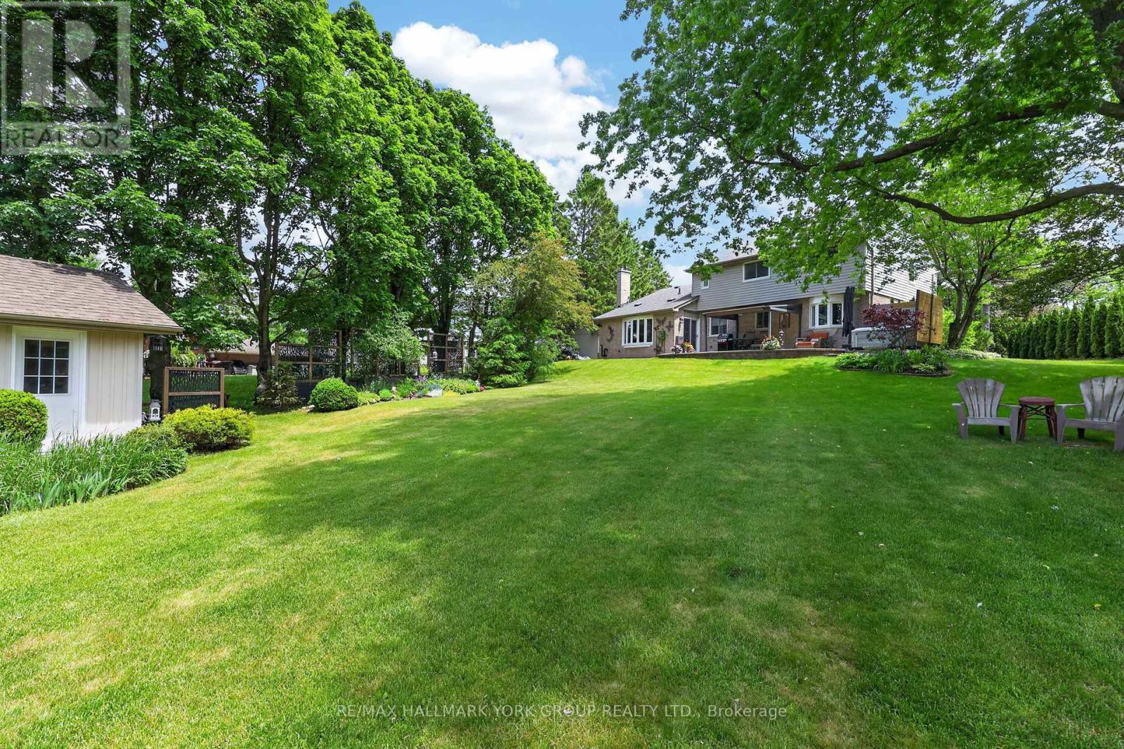 8 GRANT COURT - 45