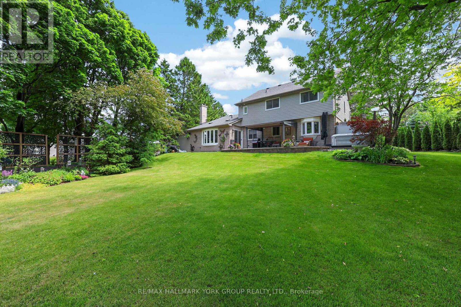 8 GRANT COURT - 48