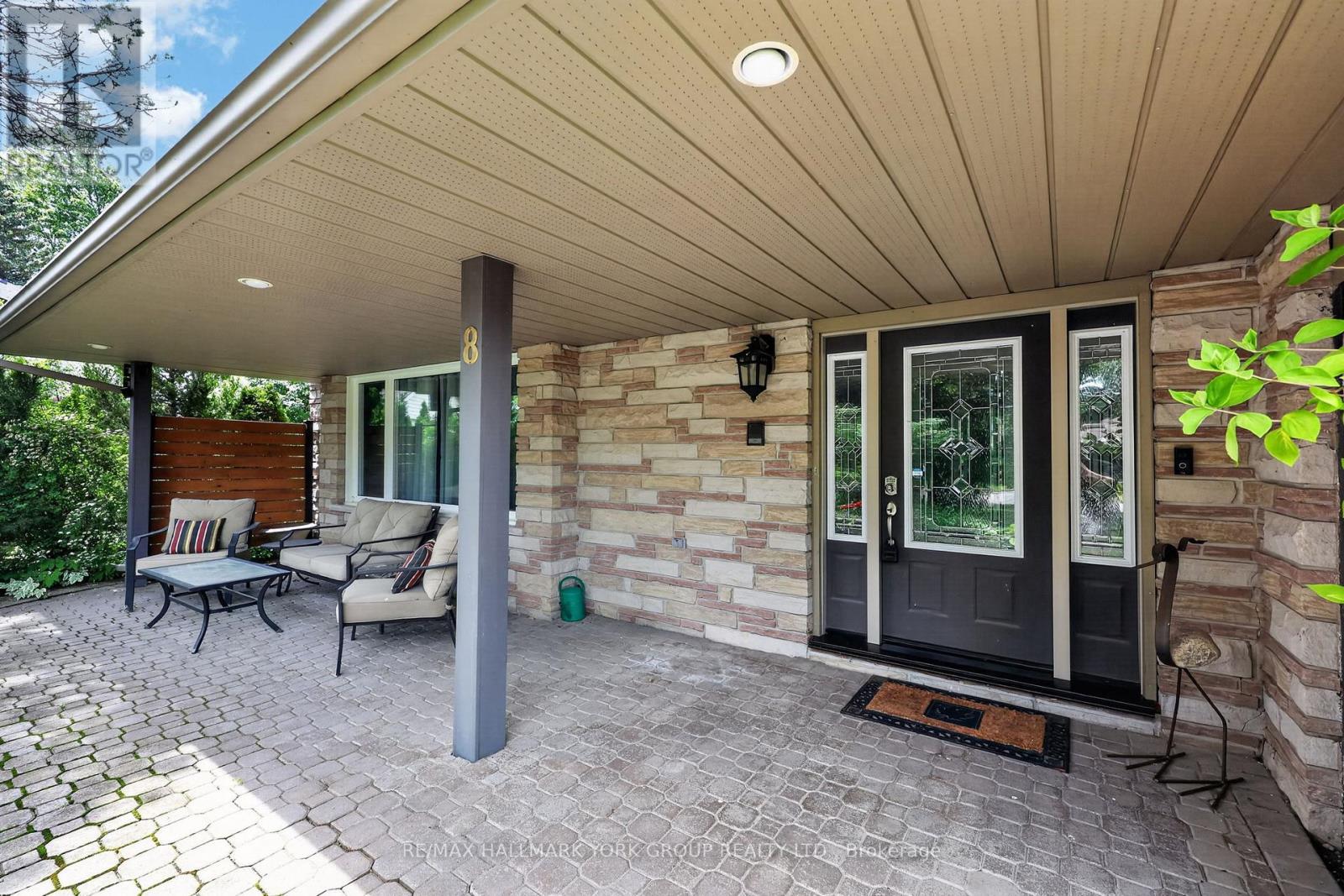 8 GRANT COURT - 8