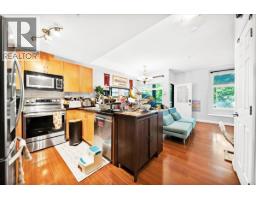 207 7333 16th Avenue, Burnaby, BC V3N0A8 Photo 9