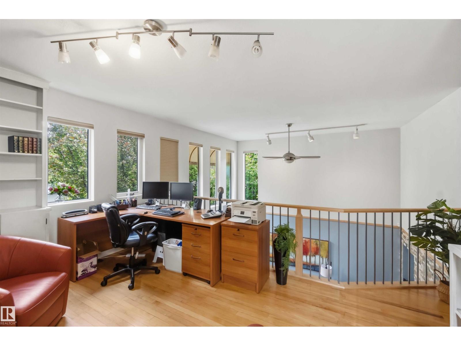 9730 95 ST NW - 37