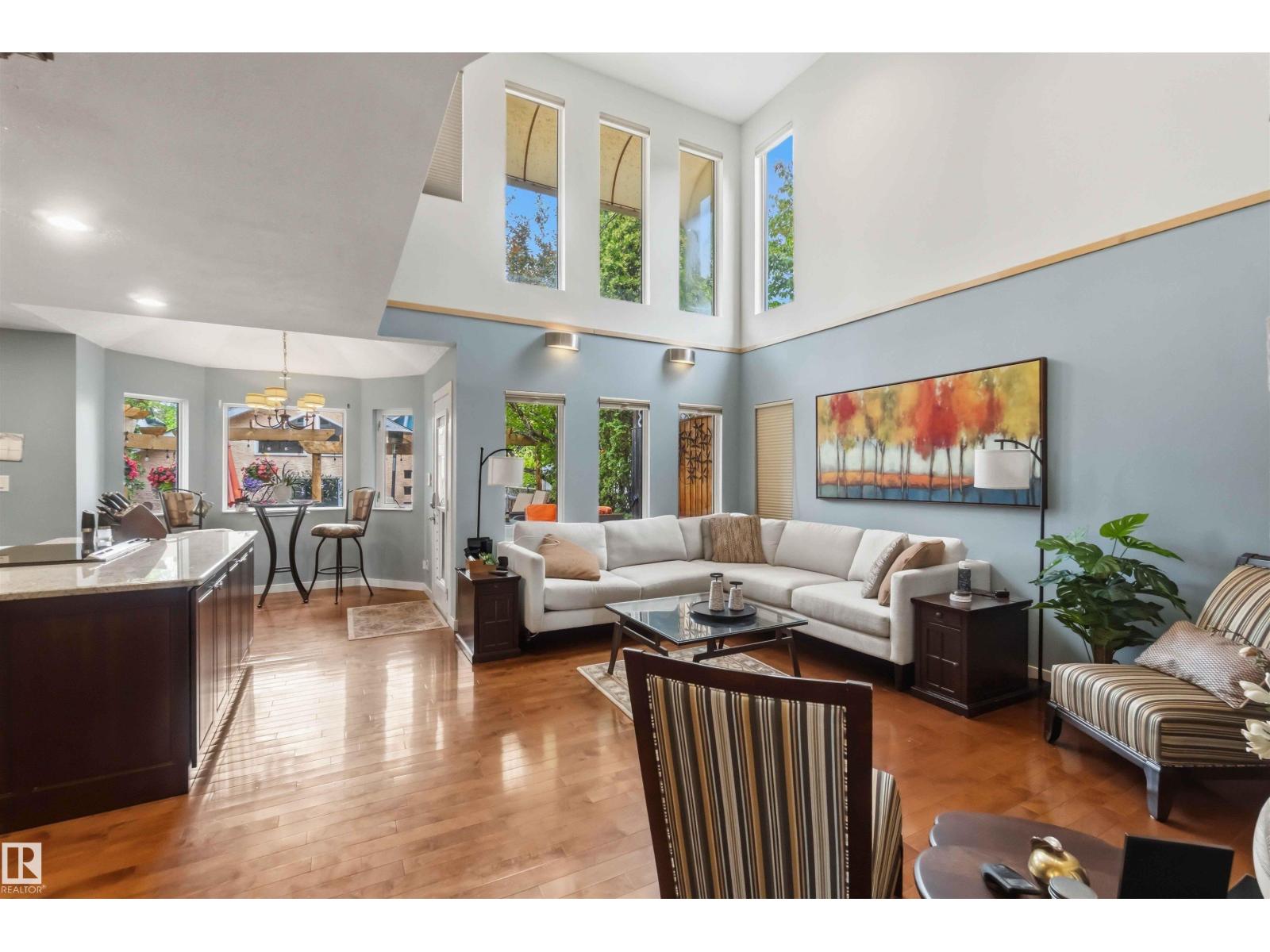 9730 95 ST NW - 17