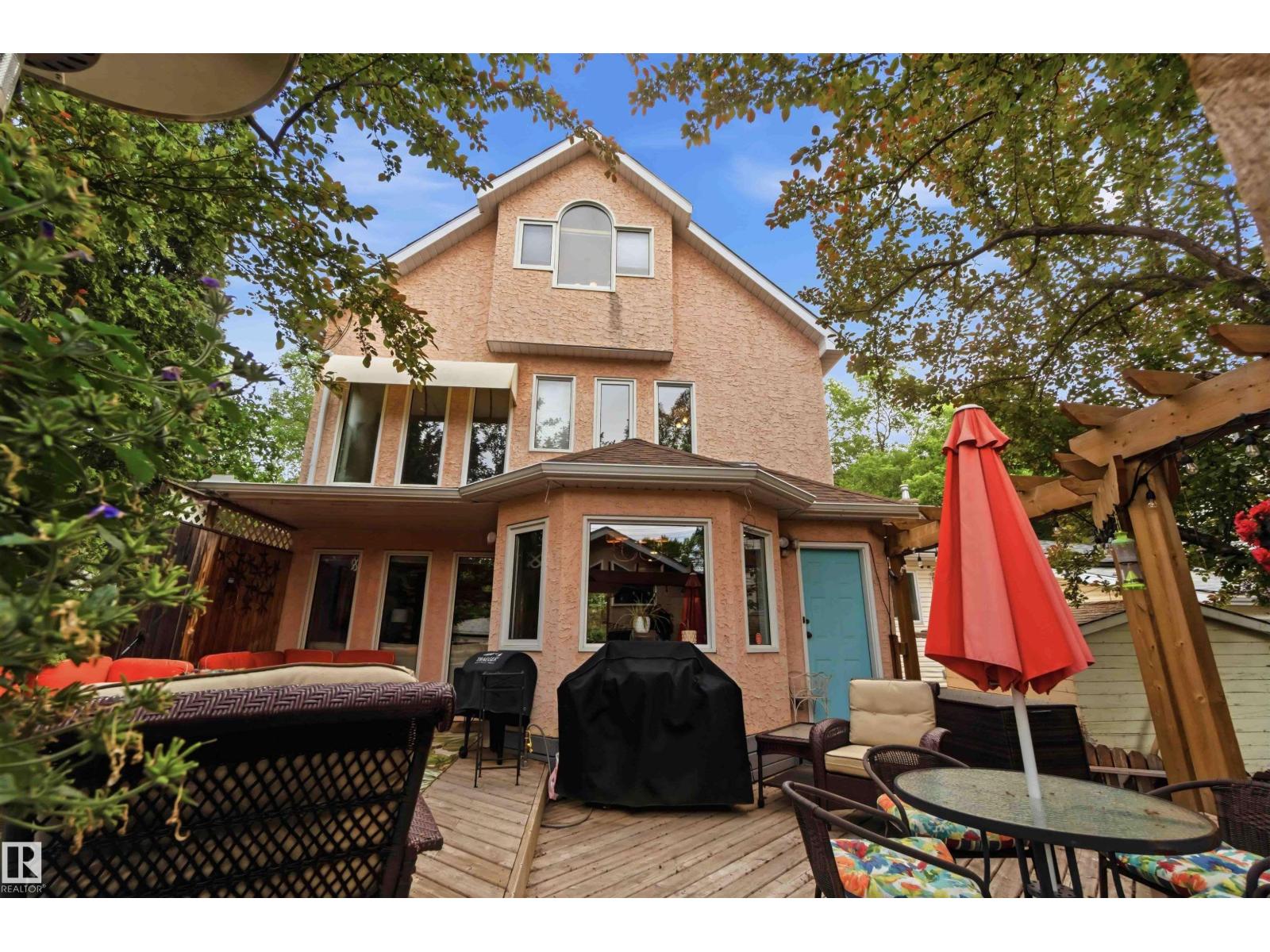 9730 95 ST NW - 67