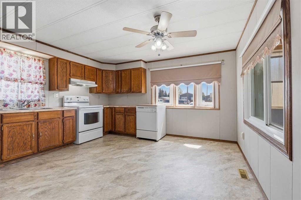 51 Sunset Crescent — photo 7