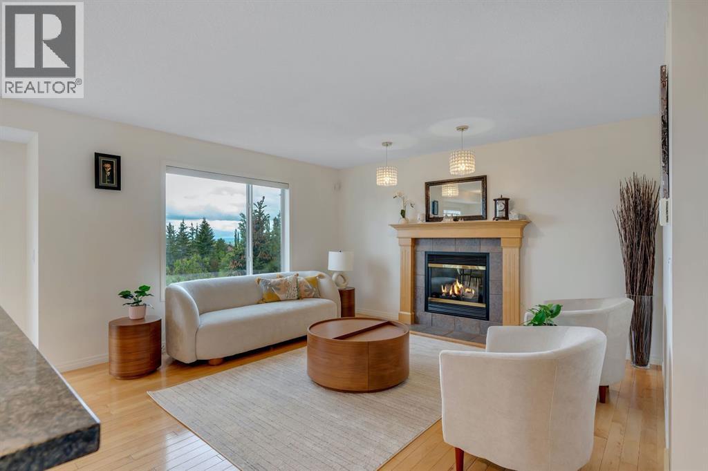 208 Royal Birch Circle NW — photo 8