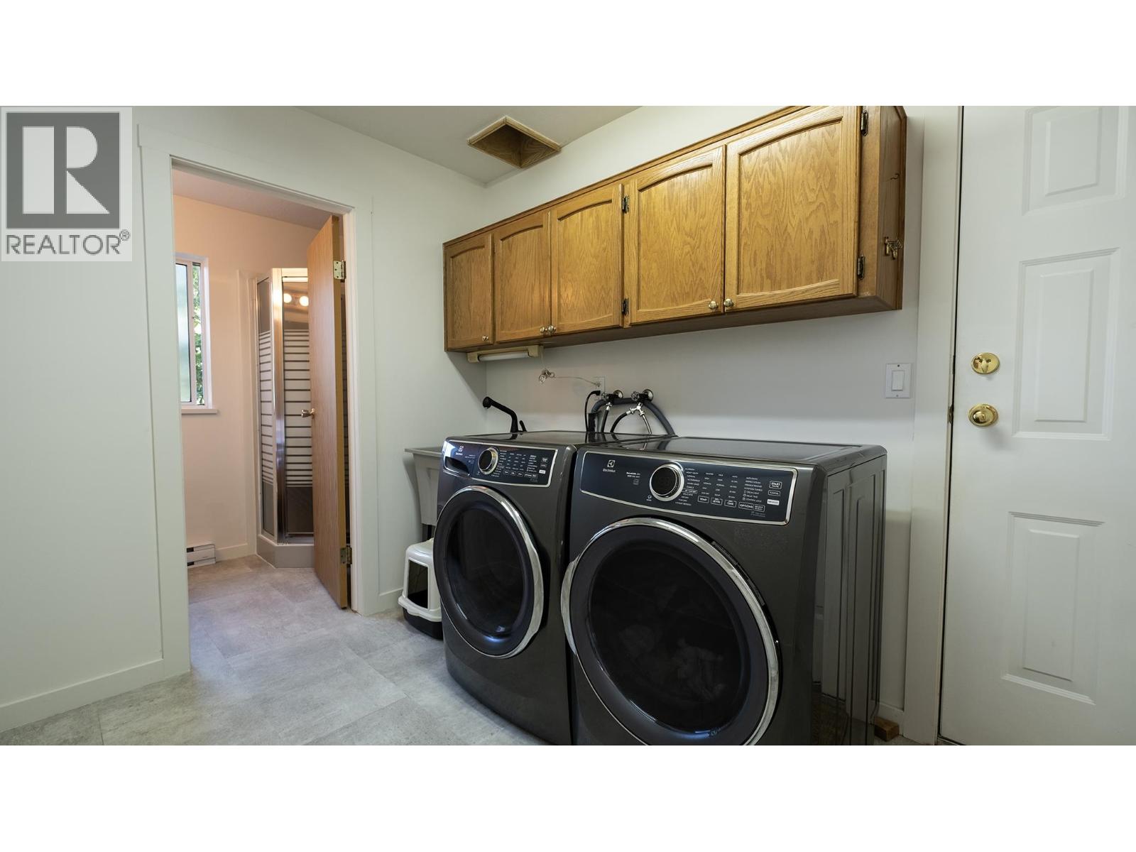 5555 WINTER ROAD, Sechelt