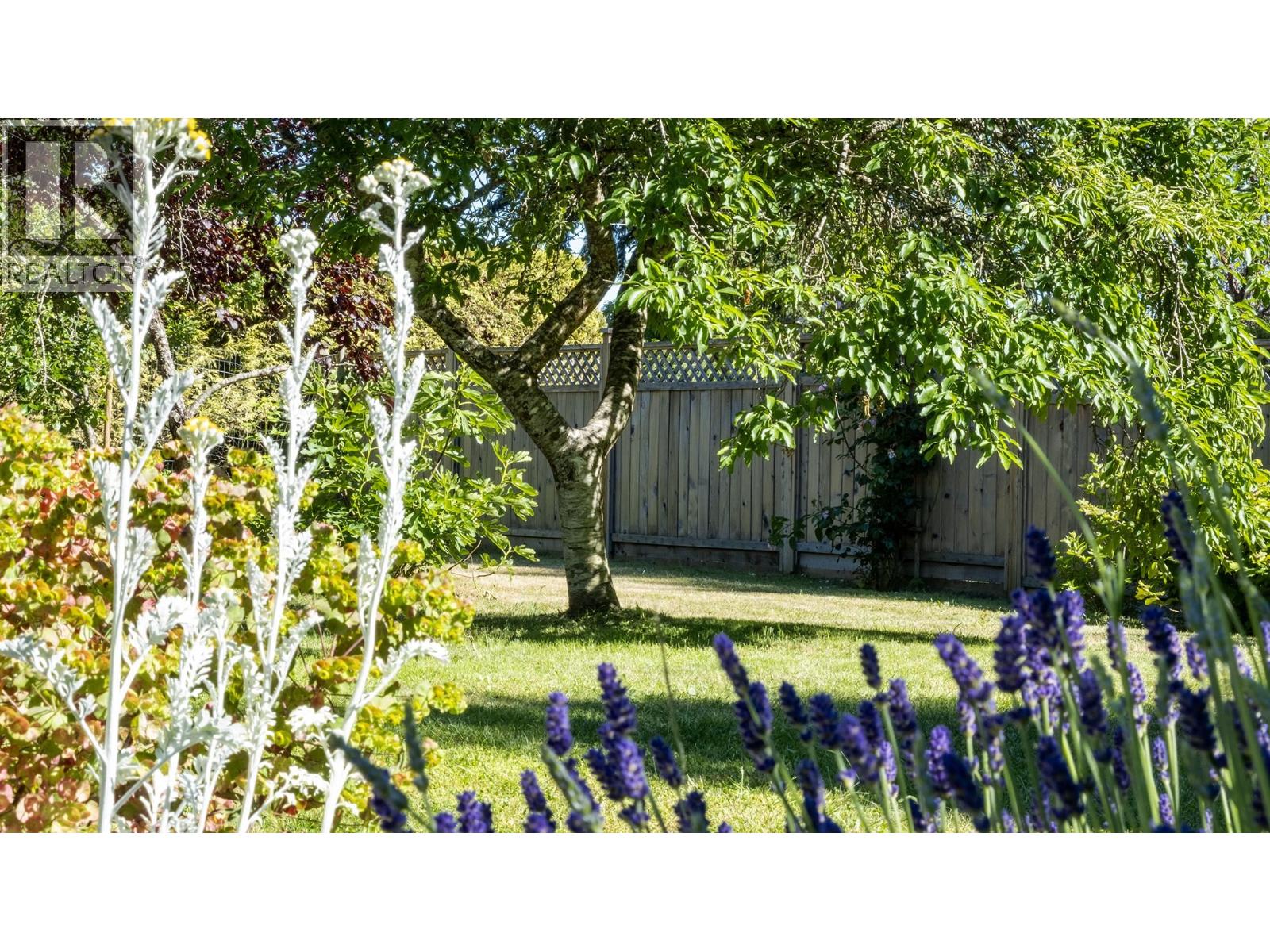 5555 WINTER ROAD, Sechelt