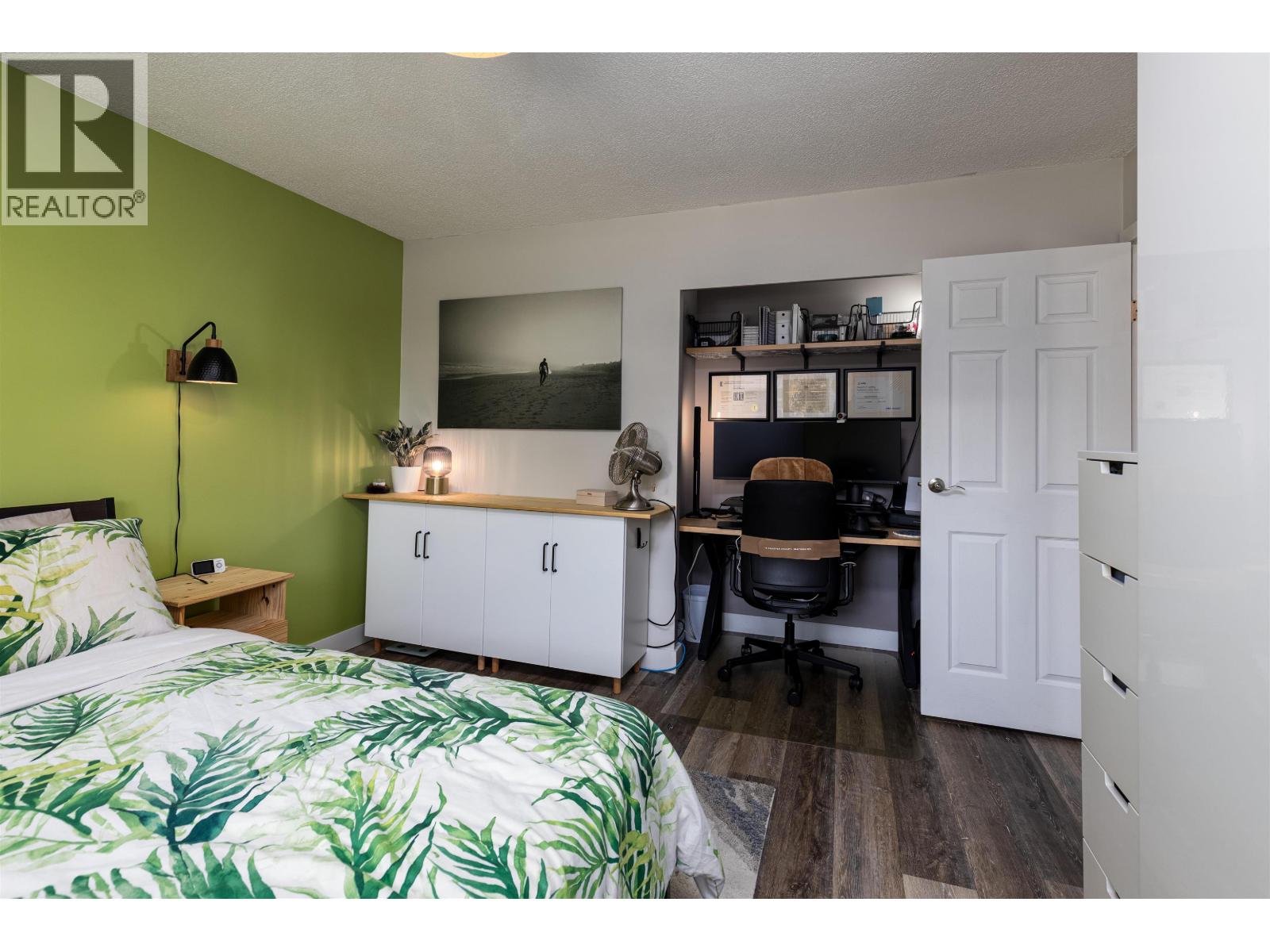 2219 EVERGREEN STREET - 12