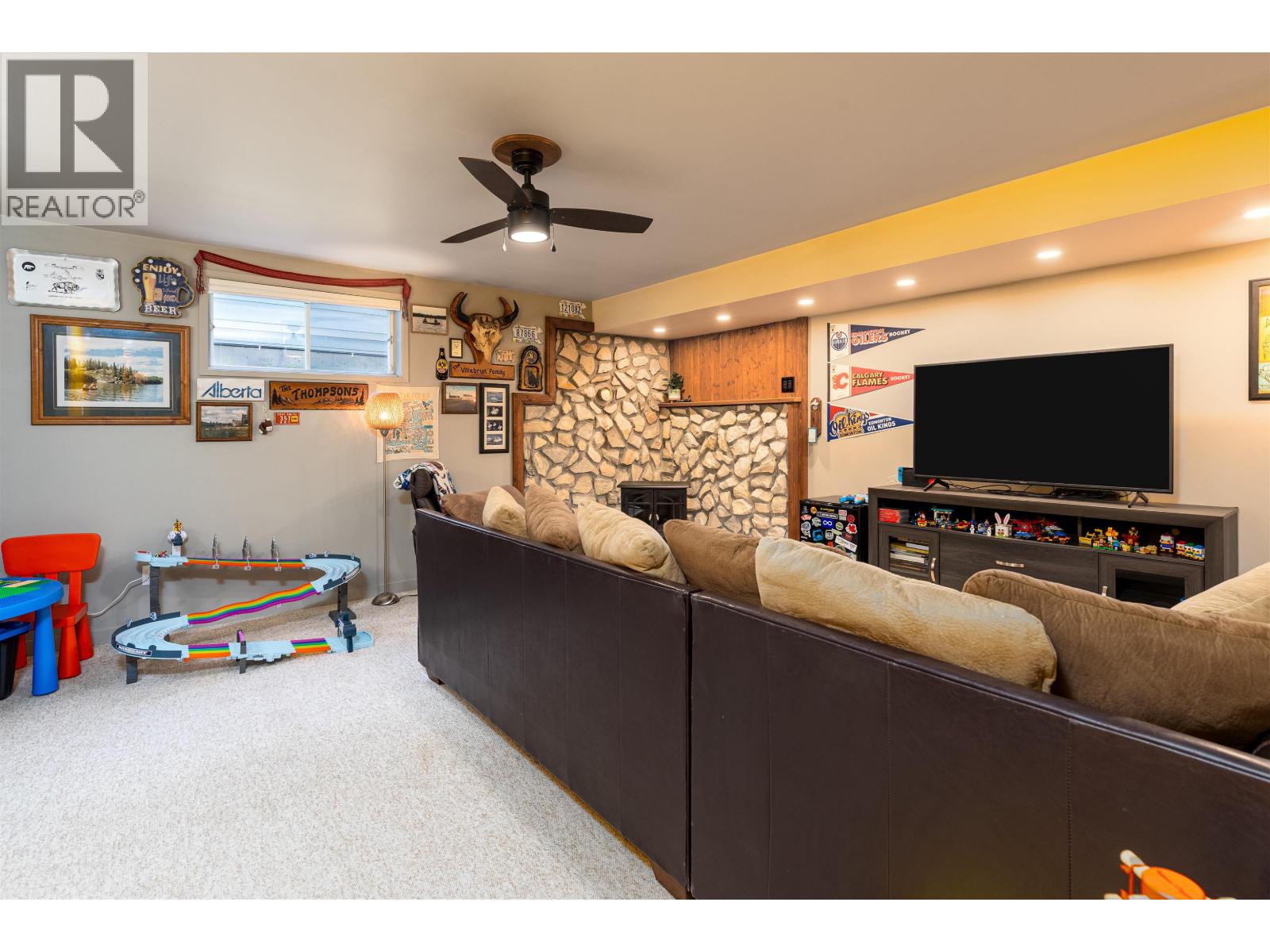 2219 EVERGREEN STREET - 14